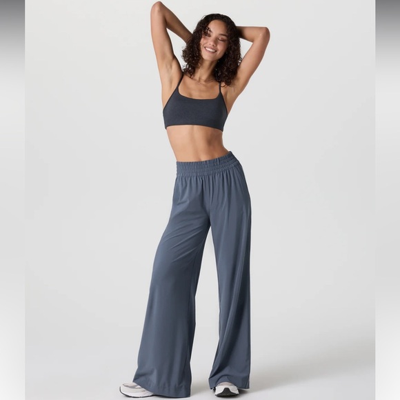 Vuori Pants - Vuori Villa Pants Azure blue Small 💙 nwt
